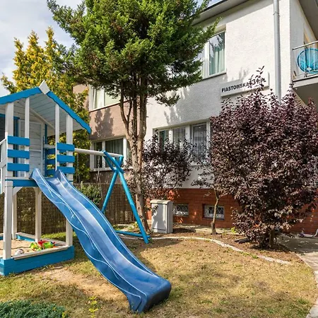 Happy Family House Apartment